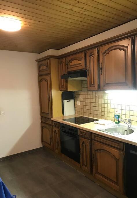 Simple Flat 72 M2 In The Centre Of Burgdorf With Private Parking Apartment Luaran gambar